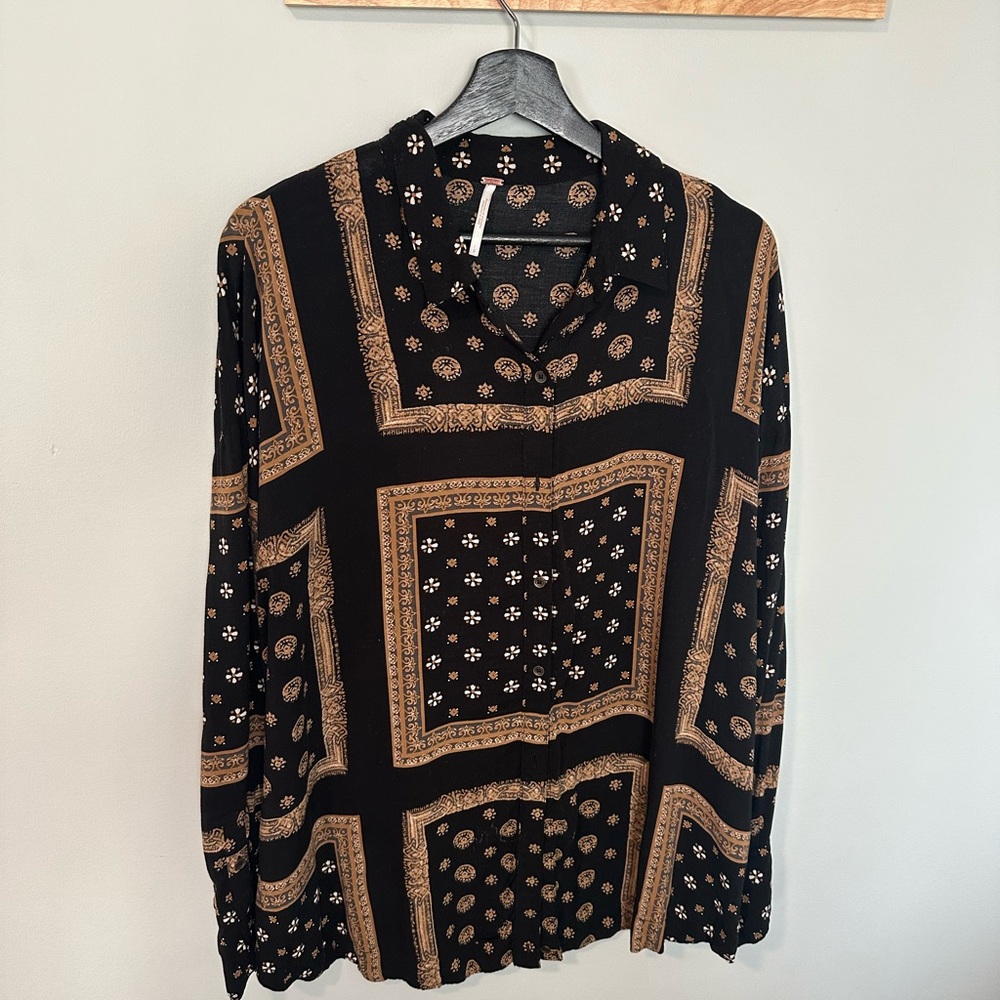 Free People Black and Gold Patterned Button-Up Shirt